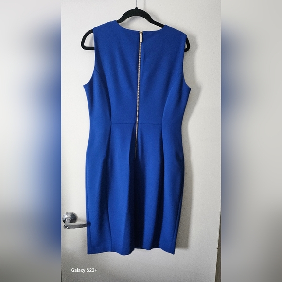NWOT Elegant Blue Sleeveless Dress - Picture 6 of 6